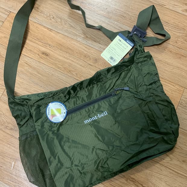 몽벨 숄더백 포켓터블 M