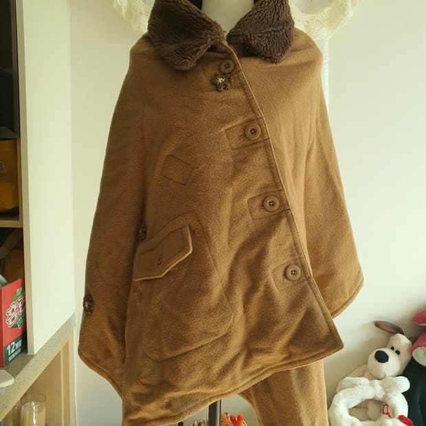 [모리걸] 달천깔 브라운 퍼 카라 망토 케이프 코트