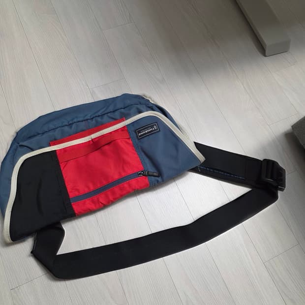 팀벅2 메신져백
