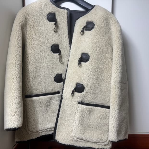 던스트 양털 무스탕 