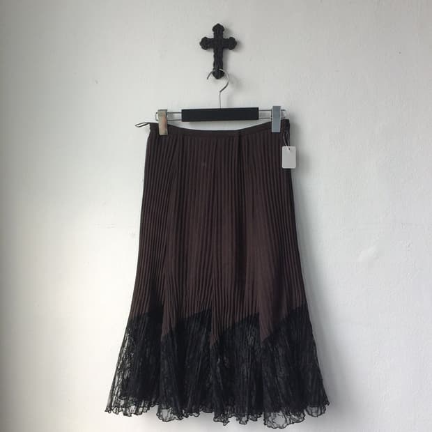 Lace trimming pleats midi skirt