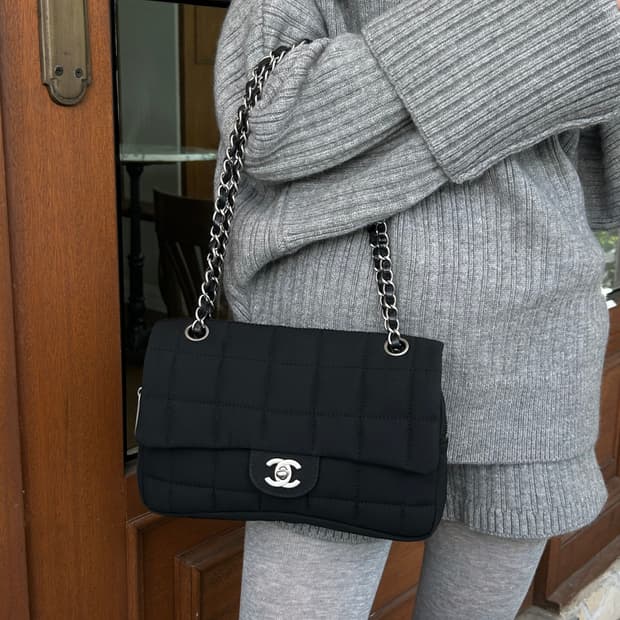 정품 샤넬 클미 클라 포코노 초코바 패브릭 숄더백