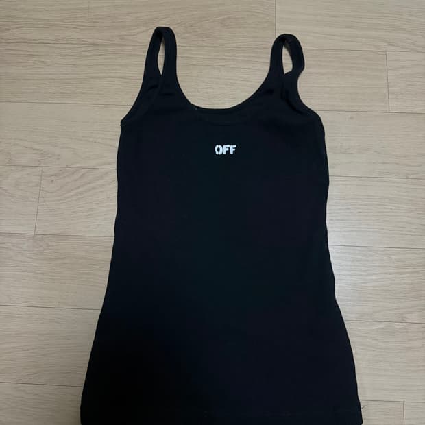 오프화이트 나시 s사이즈