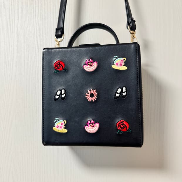 하이칙스 디즈니 앨리스백