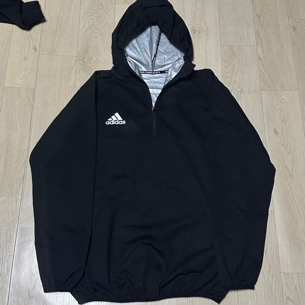 아디다스 블랙 후드 반집업 바람막이