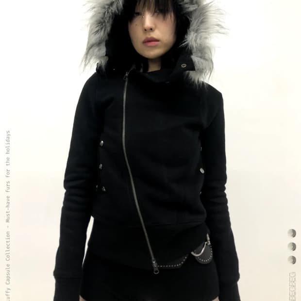 백백백 begbegbeg UNBALANCED FUR HOODIE 