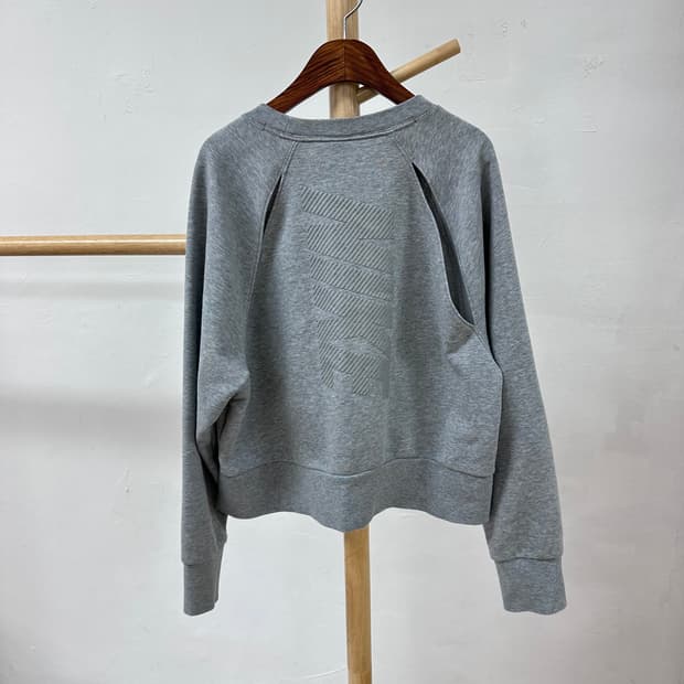 나이키 여성 드라이핏 절개 크롭 맨투맨 티셔츠 L사이즈 J23