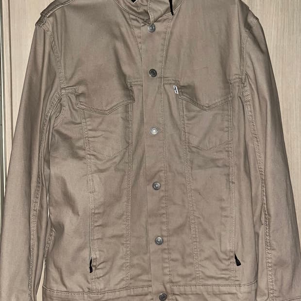 Levi’s jacket