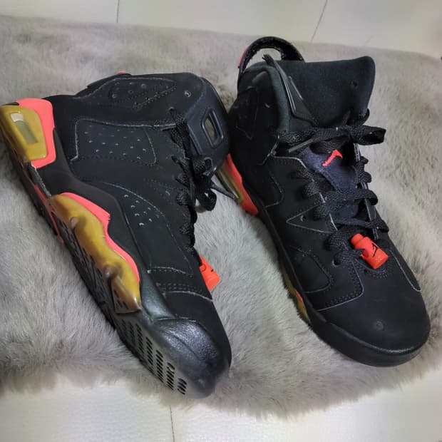 나이키 에어조던 6 블랙 인프라레드 235 무배