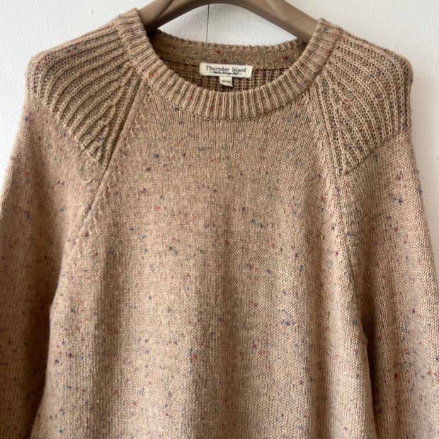 써스데이아일랜드 여성 카멜베이지 울니트원피스 프릴밑단원피스