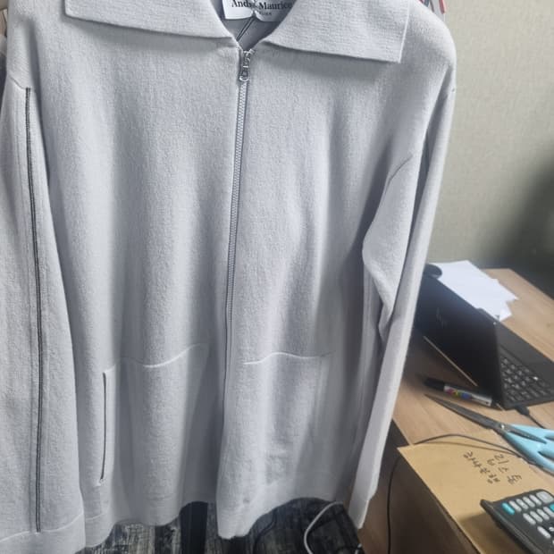 이태리 명품 브랜드 안드레모리스 캐시미어 집업