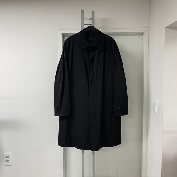 알마니꼴레지오니 누빔 블랙 코트 52