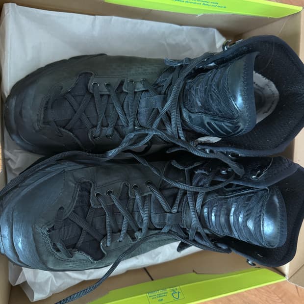 호카 울트라 하이 블랙 275