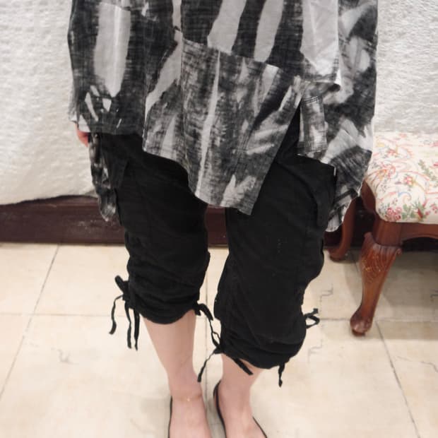 Shadow Ruched Capris