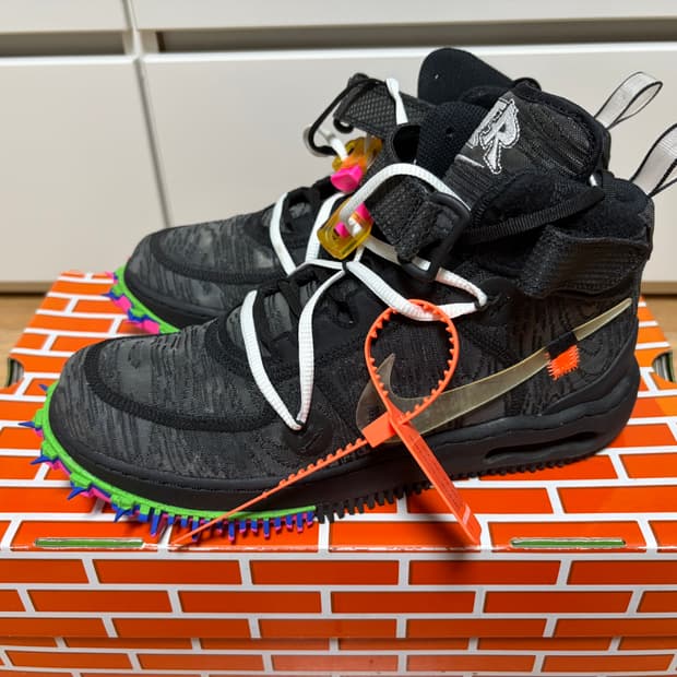 나이키 오프화이트 에어포스1 미드