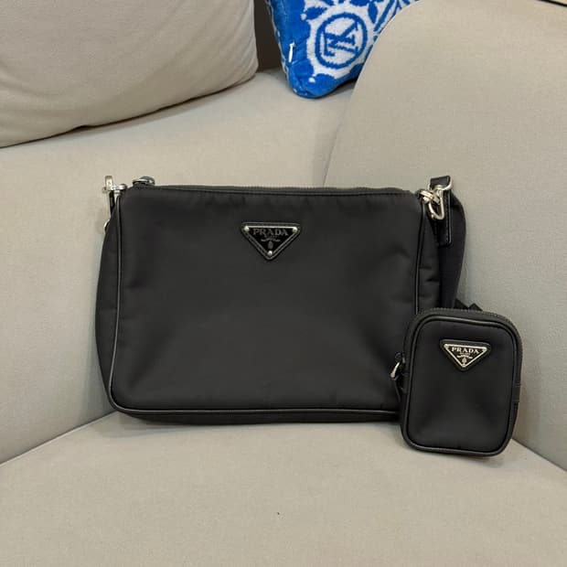 프라다 리나일론 사피아노 크로스백 2VH113