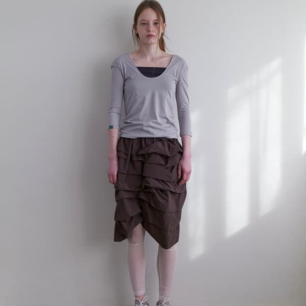 노컨텐트 스커트