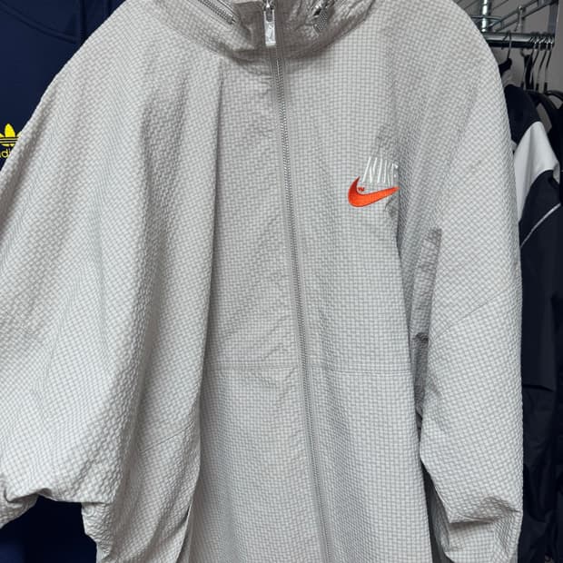 나이키 nsw 트렌드 우븐 자켓 라이트 아이언 오어