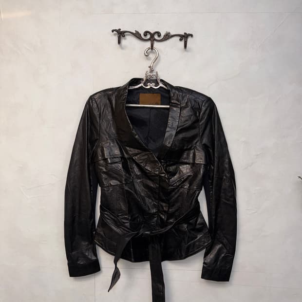 Doho black lamb skin belted jacket 