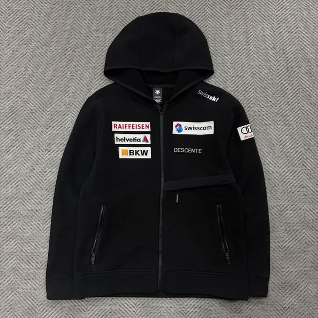 데상트 플리스집업 v1351