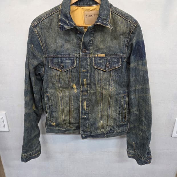 아베크롬비 에즈라피치 빈티지워싱 데미지 데님자켓 M