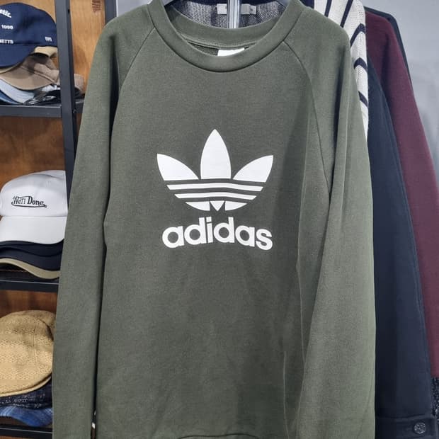 ADIDAS 아디다스 스웨셔츠(기모) 카키 100~105(xL) 남녀공용