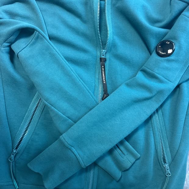 Cp company 집업 