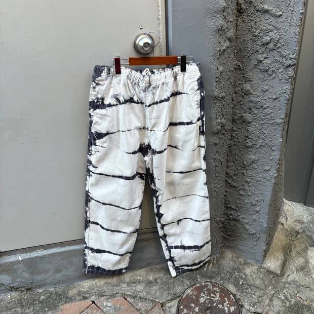 스투시 립 다이드 본 비치 팬츠