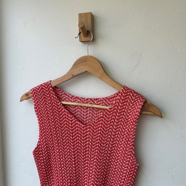 16629 - 플리츠 플리즈 슬리브리스