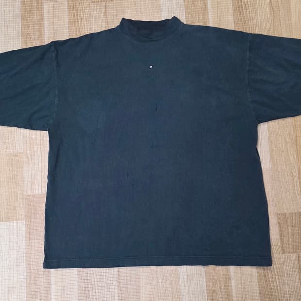 이지 갭 엔지니어드 바이 발렌시아가 도브 3/4 슬리브 티셔츠S