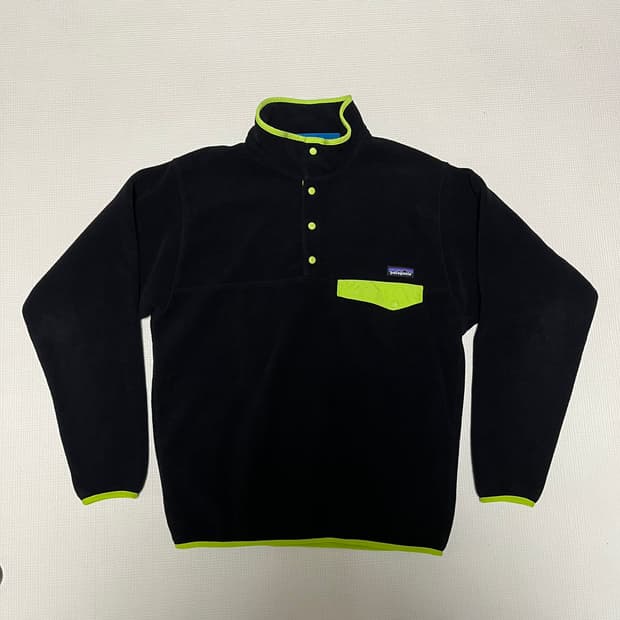 파타고니아 신칠라 블랙/라임