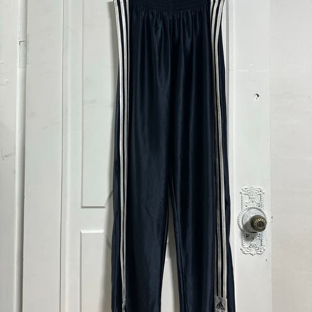 아디다스 사이드버튼 트랙팬츠