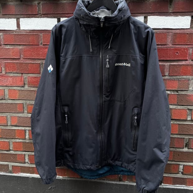 몽벨 재팬 아웃도어 블랙 윈드브레이커 자켓 