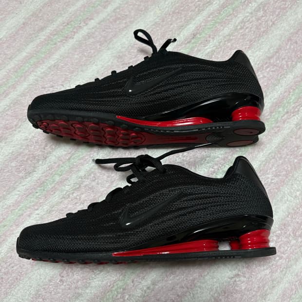 나이키 샥스 z 유니버시티 레드블랙 245