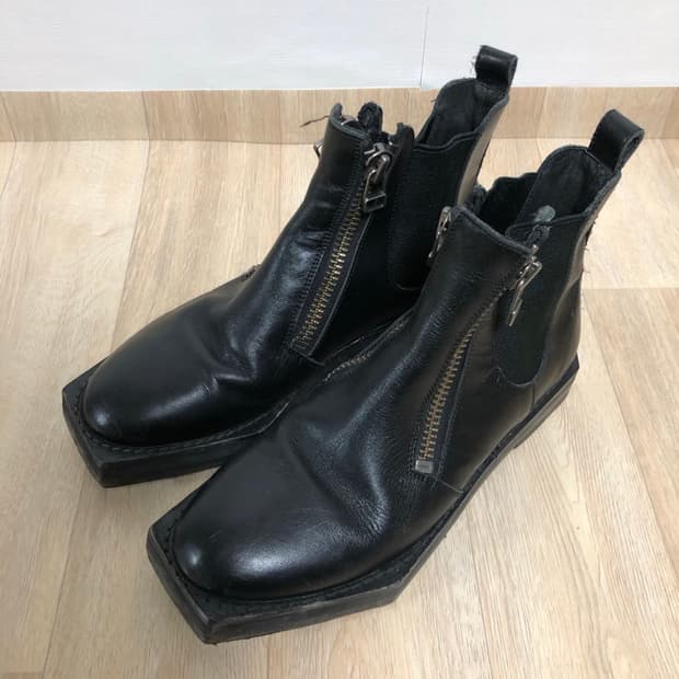 Banal chic bizarre 바날 시크 비자르 스퀘어토 부츠 마틴ㄹ