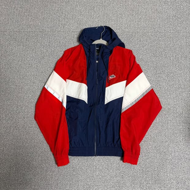 나이키 바람막이 윈드브레이커 네이비레드 M
