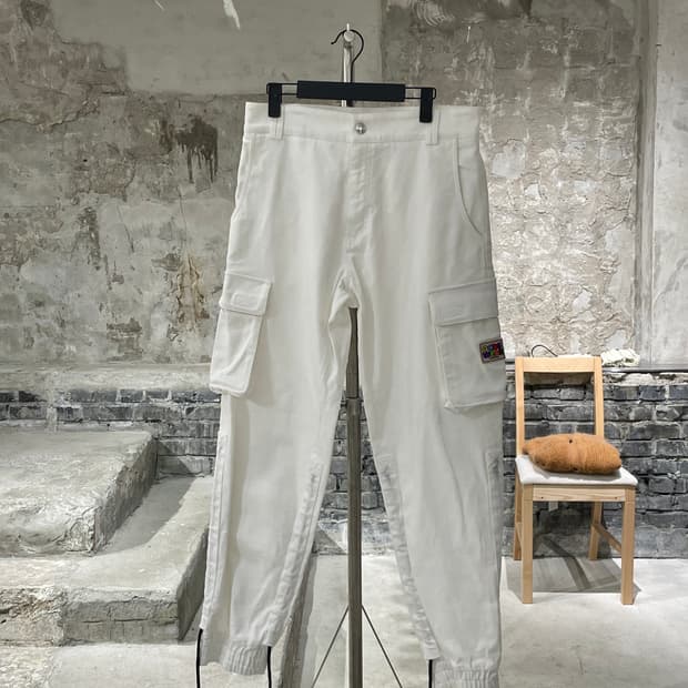 gcds 화이트 스트링 데님 카고 조거 팬츠   