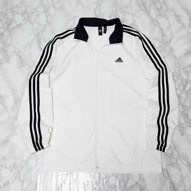 아디다스 삼선 흰검 바람막이 자켓