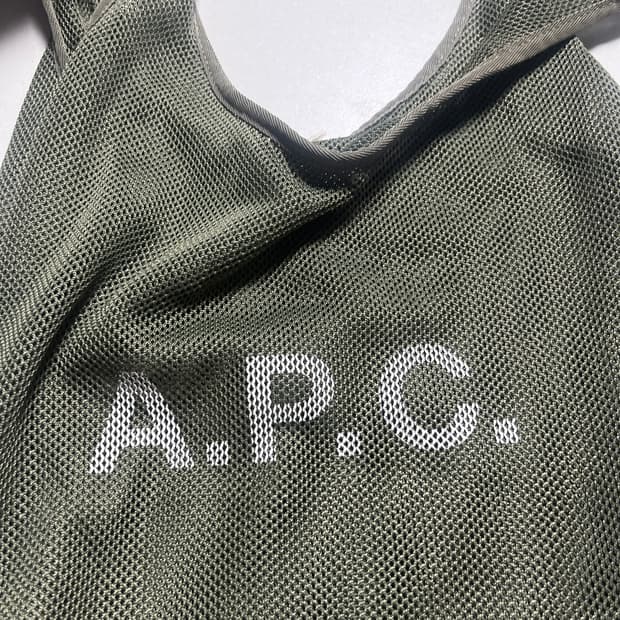 아페쎄 매쉬 토트백 카키