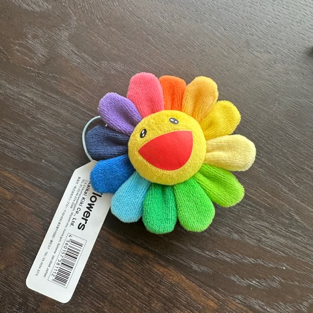 카이카이키키 플라워 브로치