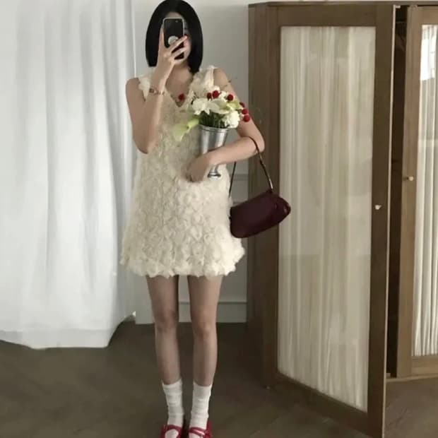 비비드플랜 아델라 로즈 플라워 미니 원피스
