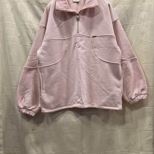 거의새거) 쏘이르 SOIR 25년 핑크색 하프집업 맨투맨 프리사이즈