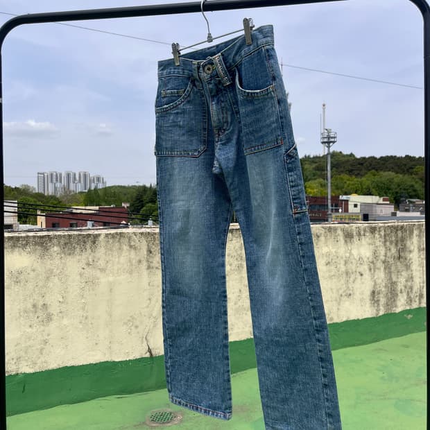 COCOLULU Rainbow Spellout denim