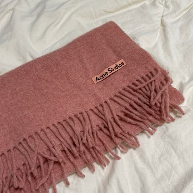 아크네스튜디오 머플러 로즈 멜란지