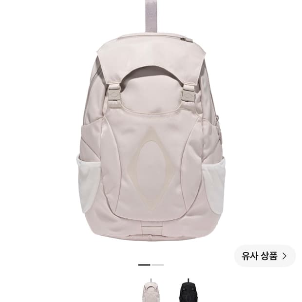 미스치프 버클 플랩 백팩 라이트 베이지