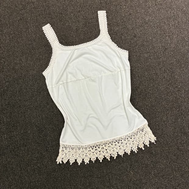 M)Japanese vintage 여성 펀칭 디테일 나시(이염)