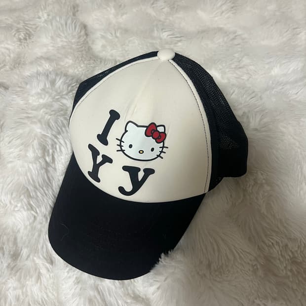 오픈와이와이 키티 볼캡