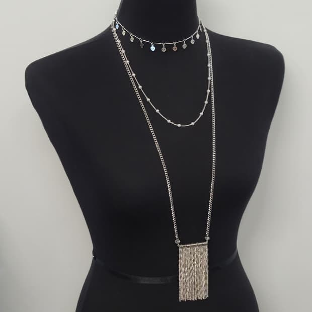 unique necklace set