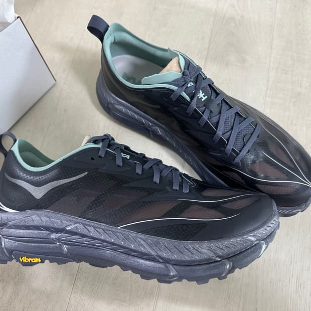 호카 마파테 스피드 4 라이트 차콜 그레이 제이드 300사이즈