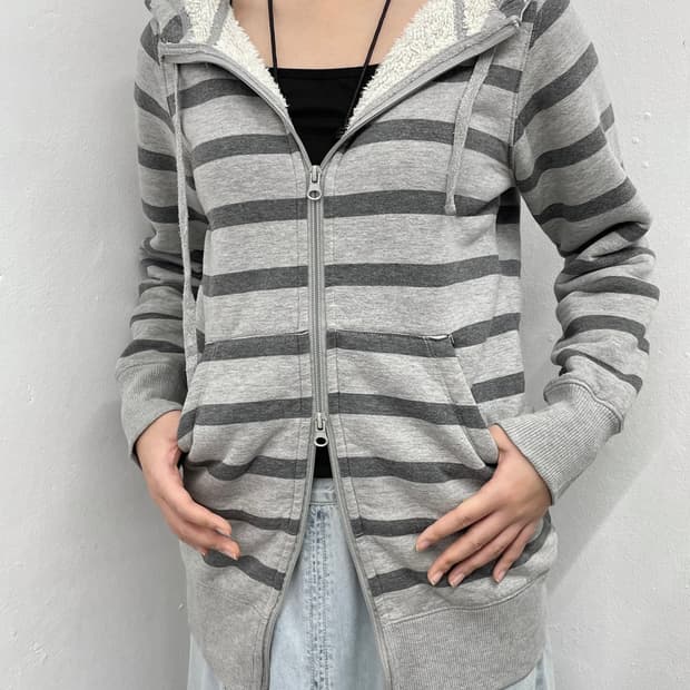 너드 스트라이프 투웨이 퍼 후드집업